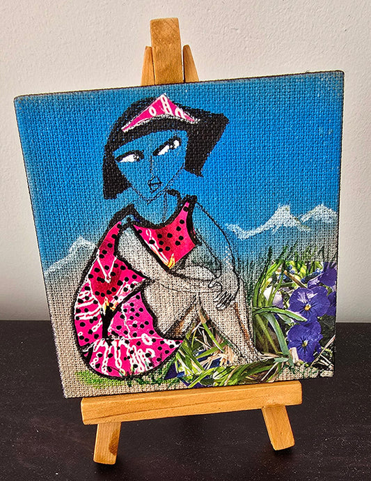 Mila - peinture 10x10cm femme sur fond de colline