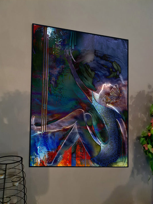 Interdits -Femme robe courte bleue. Art digital sur alu, 120x90cm oeuvre unique