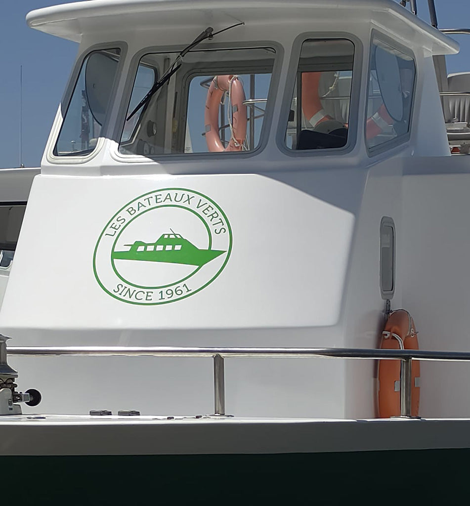 Visiter Saint-Tropez en 1 Jour : L'Astuce du Bateau Vert