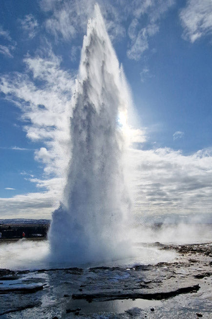 geyser naturel islande photo Kellestom
